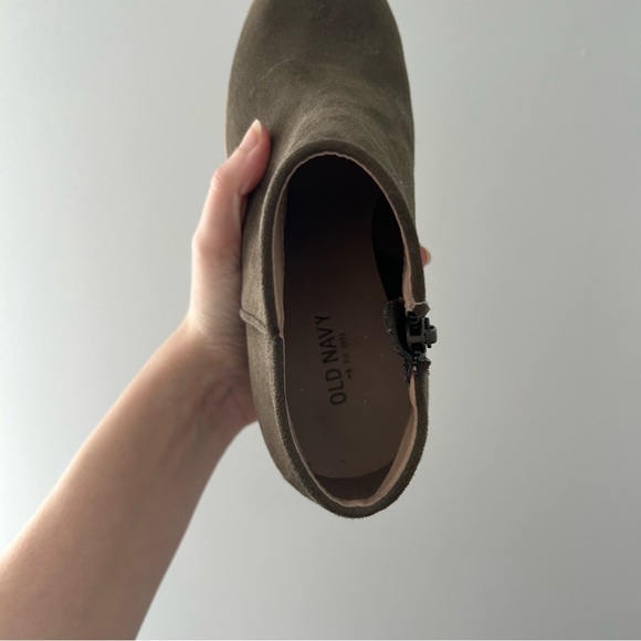 Old Navy Olive Booties - Picture 3 of 6